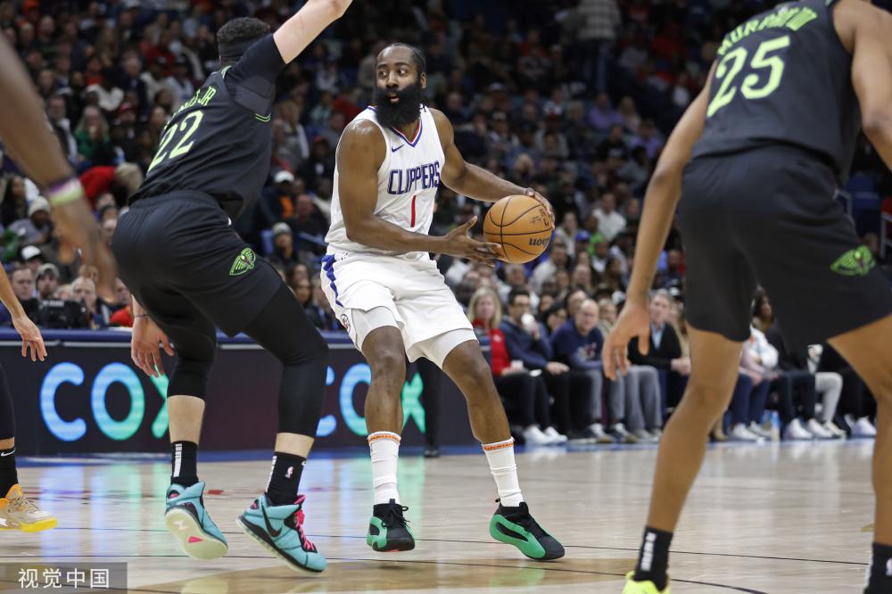 亚历山大 亚历山大